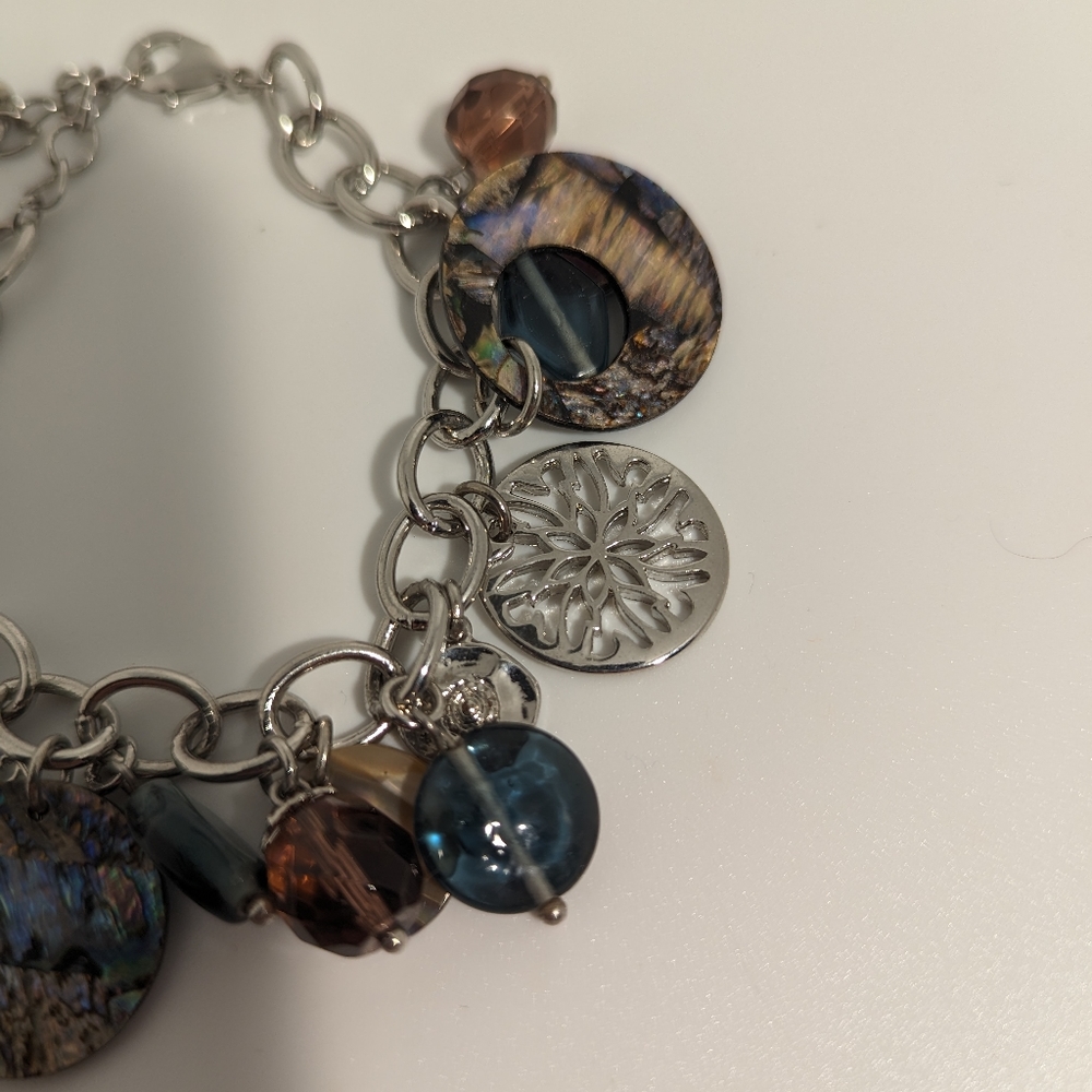Abalone Shell Bracelet - Picture 3 of 4